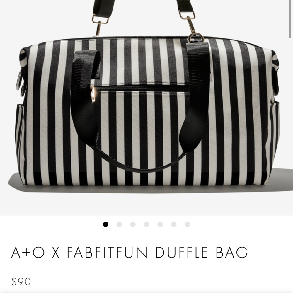 New Duffle bag (Alex and Olivia brand)
